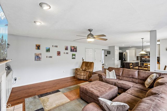 7194 Rodney Place, Noblesville, IN 46062