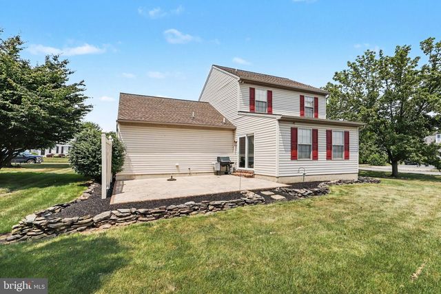 3300 NICOLE CT, Dover, PA 17315