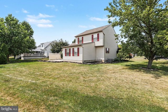 3300 NICOLE CT, Dover, PA 17315