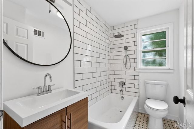 21 S Dellwood Avenue, St Louis, MO 63135