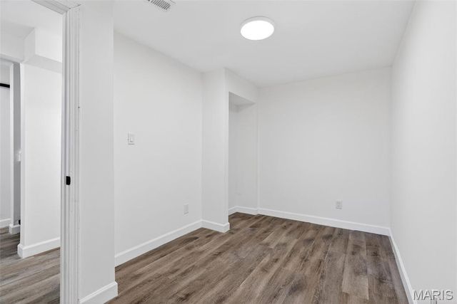 21 S Dellwood Avenue, St Louis, MO 63135