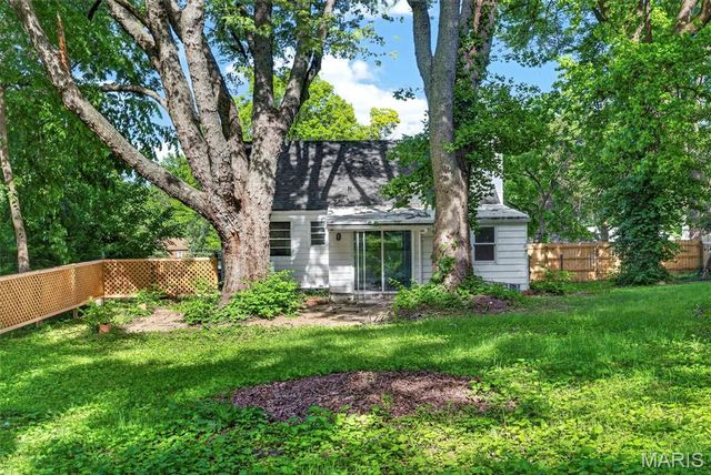 21 S Dellwood Avenue, St Louis, MO 63135