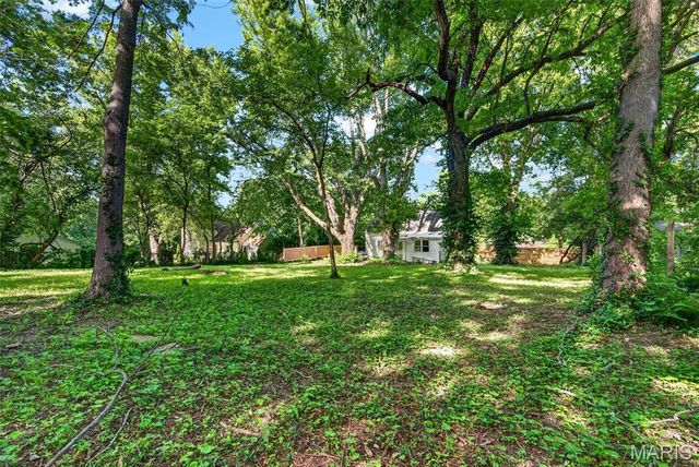 21 S Dellwood Avenue, St Louis, MO 63135