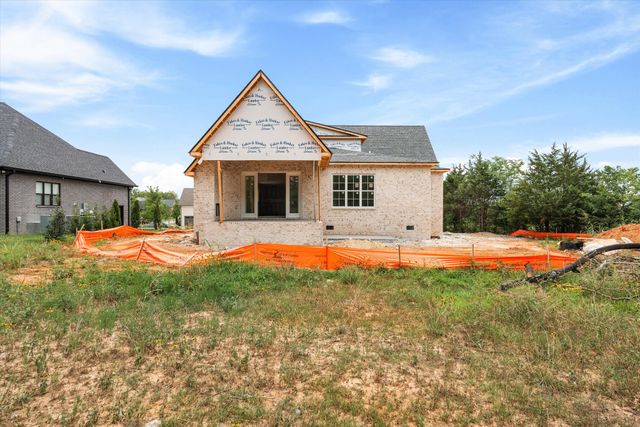 1010 Stone Creek Ln, Lebanon, TN 37087