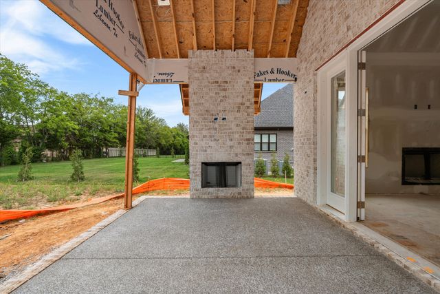 1010 Stone Creek Ln, Lebanon, TN 37087