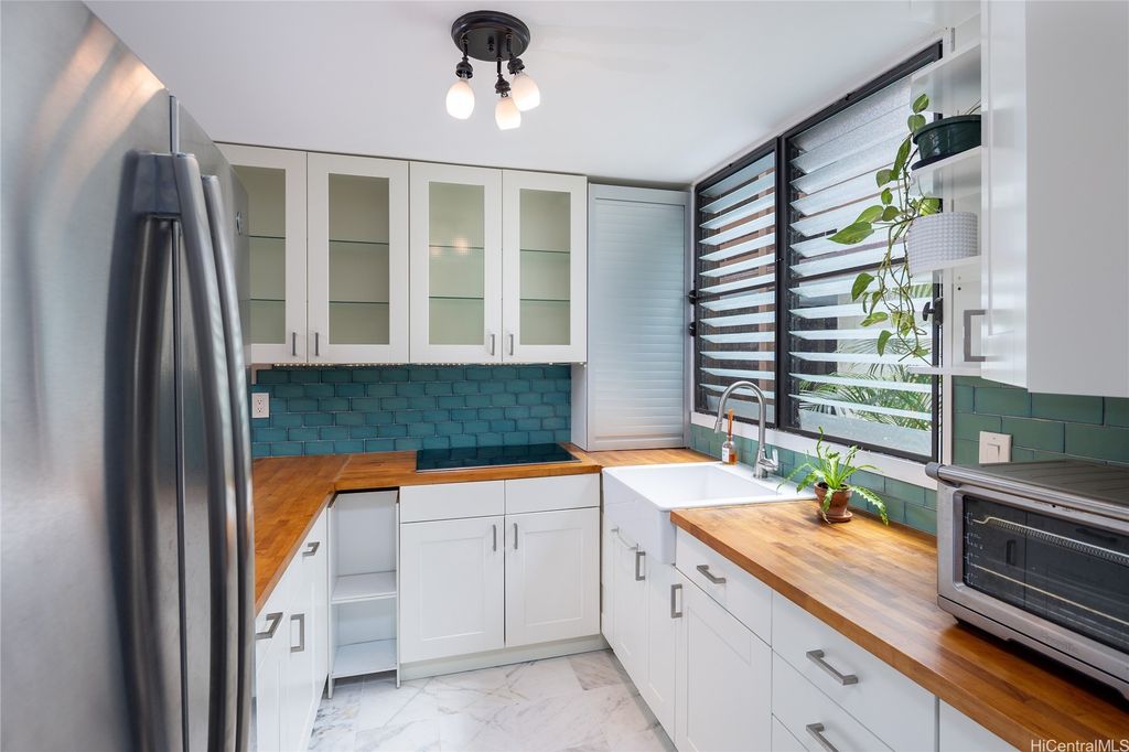 1015 Aoloa Place 227, Kailua, HI 96734