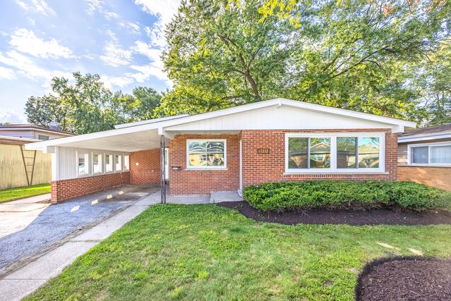 17212 Hawthorne Road, East Hazel Crest, IL 60429