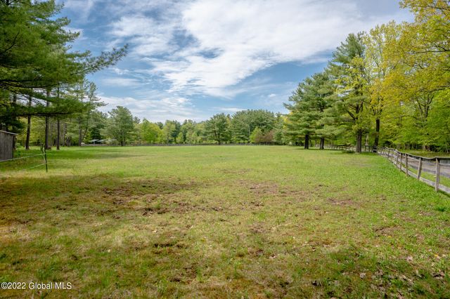 8 Robin Ann Lane, Westerlo, NY 12193