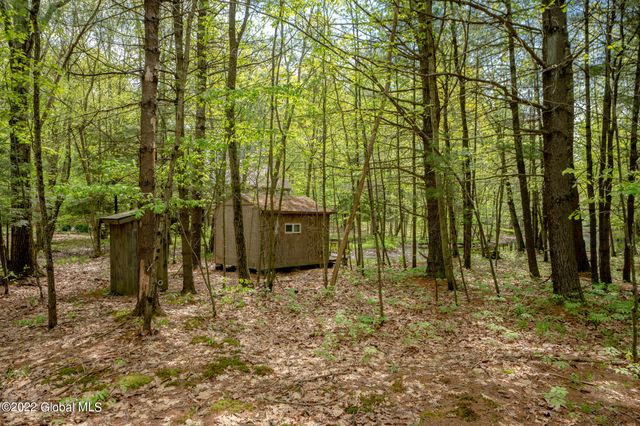 8 Robin Ann Lane, Westerlo, NY 12193