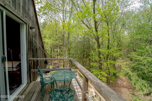 8 Robin Ann Lane, Westerlo, NY 12193