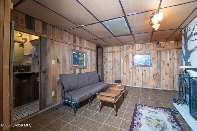 8 Robin Ann Lane, Westerlo, NY 12193