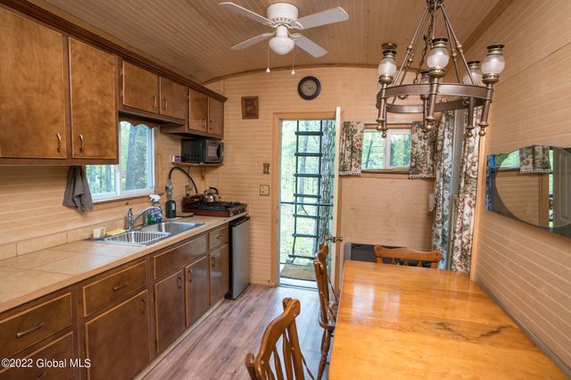 8 Robin Ann Lane, Westerlo, NY 12193