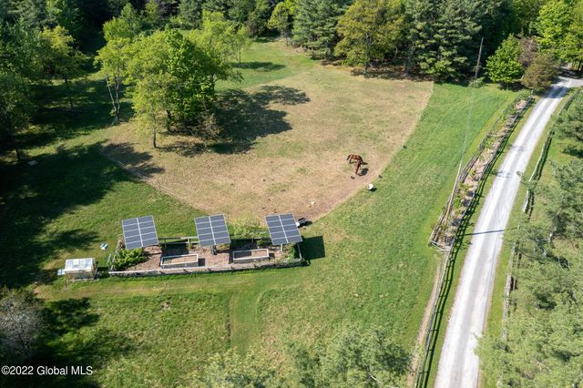 8 Robin Ann Lane, Westerlo, NY 12193