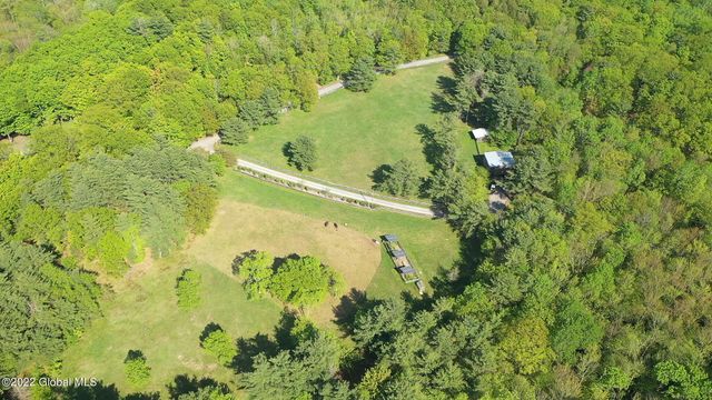 8 Robin Ann Lane, Westerlo, NY 12193