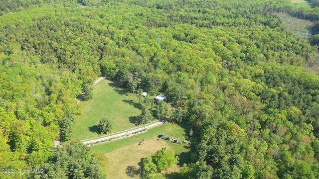 8 Robin Ann Lane, Westerlo, NY 12193