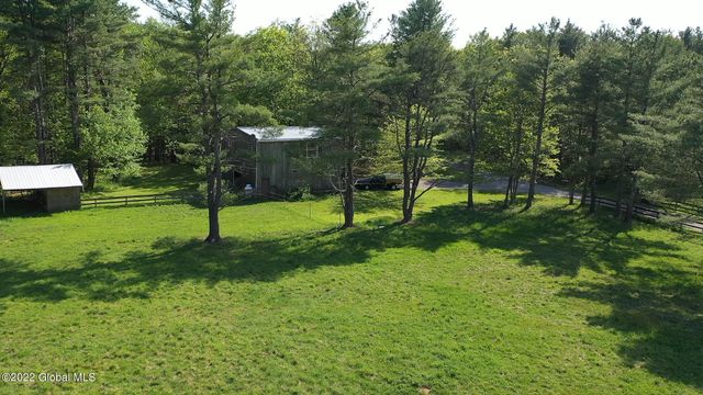 8 Robin Ann Lane, Westerlo, NY 12193