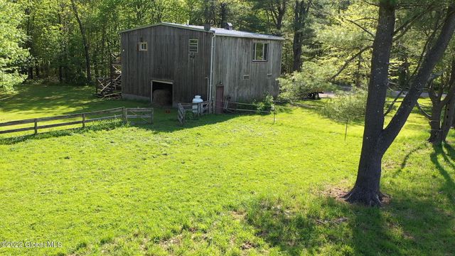 8 Robin Ann Lane, Westerlo, NY 12193