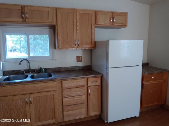 8 Robin Ann Lane, Westerlo, NY 12193