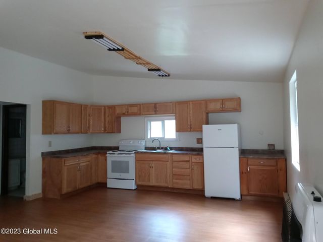 8 Robin Ann Lane, Westerlo, NY 12193