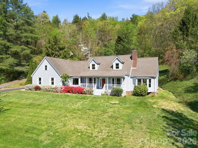 29 Small Mountain Drive, Asheville, NC 28805