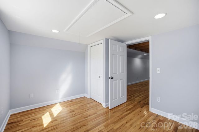 29 Small Mountain Drive, Asheville, NC 28805