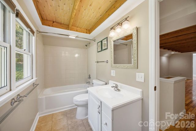 29 Small Mountain Drive, Asheville, NC 28805