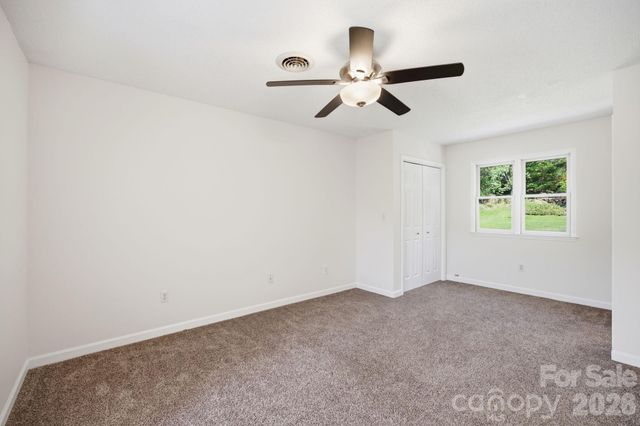 29 Small Mountain Drive, Asheville, NC 28805