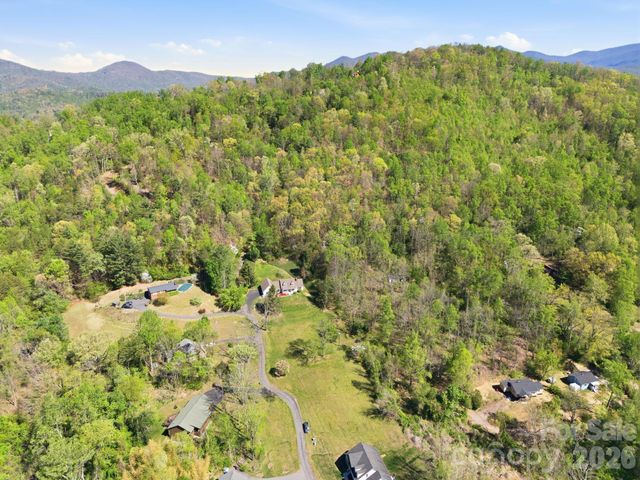 29 Small Mountain Drive, Asheville, NC 28805