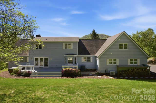 29 Small Mountain Drive, Asheville, NC 28805