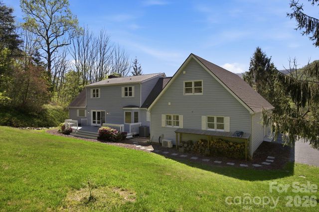 29 Small Mountain Drive, Asheville, NC 28805