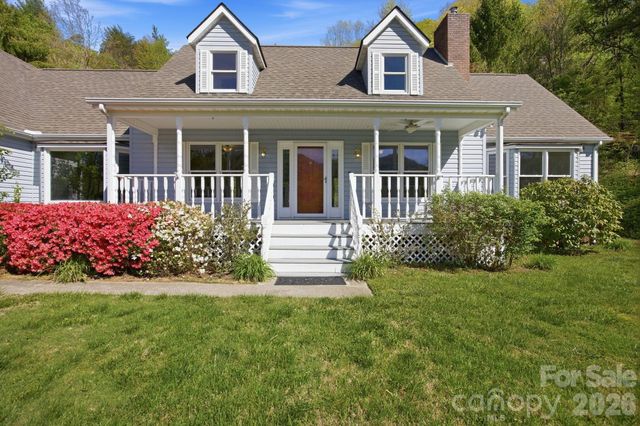 29 Small Mountain Drive, Asheville, NC 28805