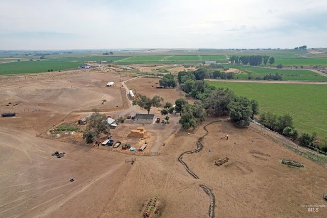 1547 Highway 201, Adrian, OR 97901