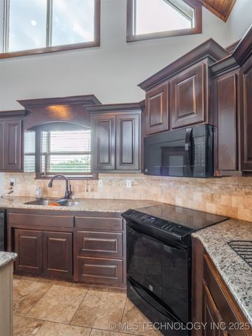 3515 Pyle Mountain, Mcalester, OK 74501