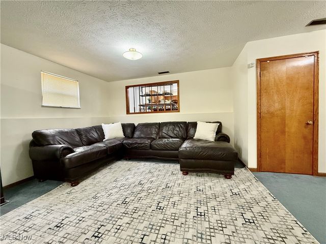 127 Rauch Drive, Marietta, OH 45750