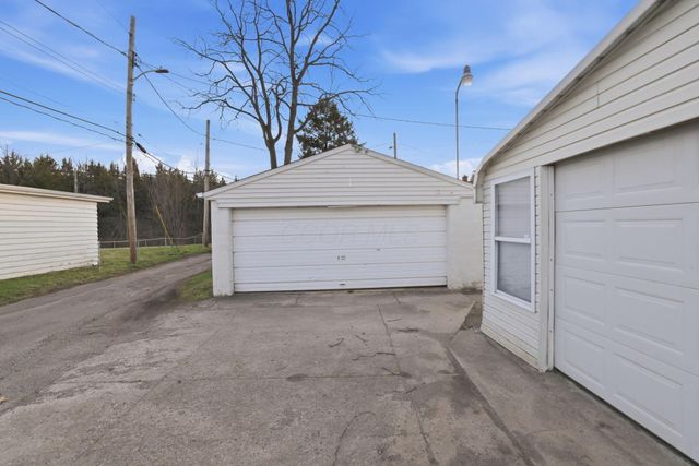 1476 Thomas Avenue, Columbus, OH 43223