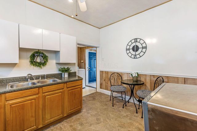 1476 Thomas Avenue, Columbus, OH 43223