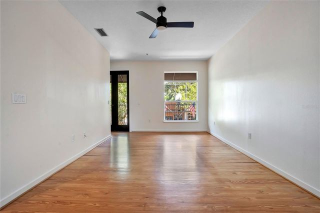828 E WASHINGTON STREET, Orlando, FL 32801