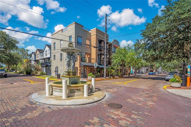 828 E WASHINGTON STREET, Orlando, FL 32801