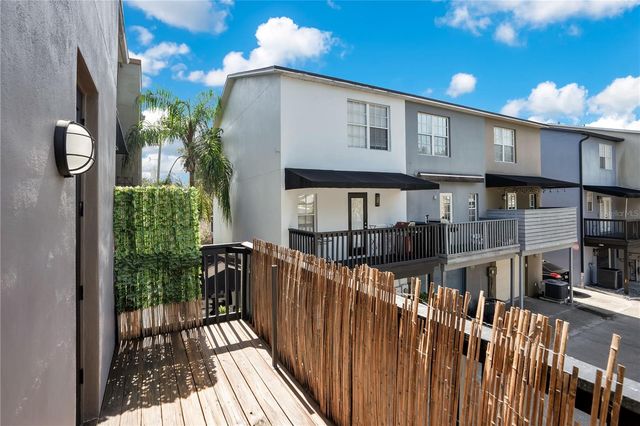 828 E WASHINGTON STREET, Orlando, FL 32801