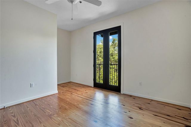 828 E WASHINGTON STREET, Orlando, FL 32801