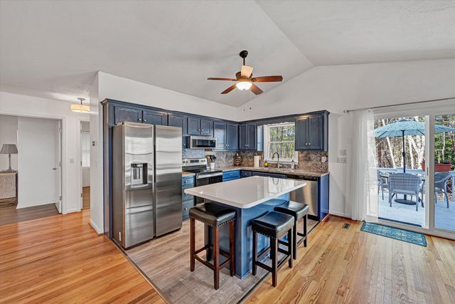 990 Highland Lake RD, Union Hall, VA 24176