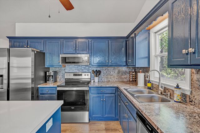 990 Highland Lake RD, Union Hall, VA 24176