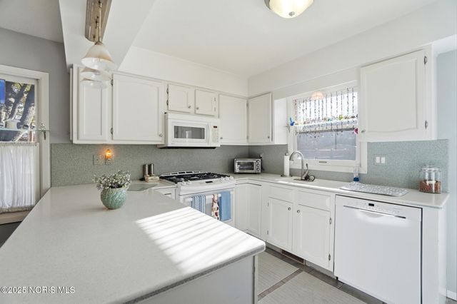 6641 Convent Boulevard, Sylvania, OH 43560