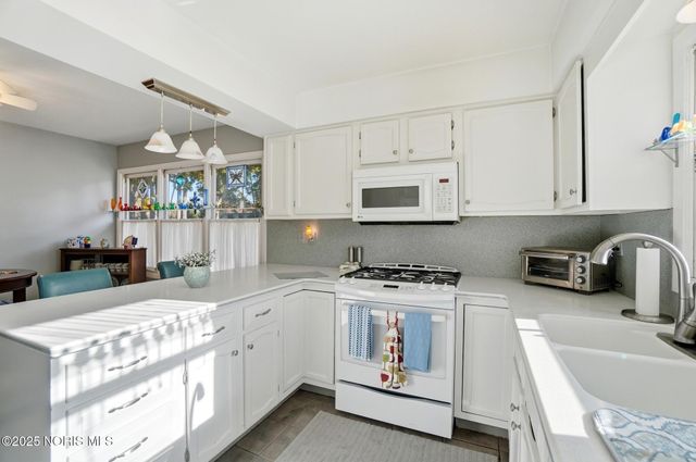 6641 Convent Boulevard, Sylvania, OH 43560