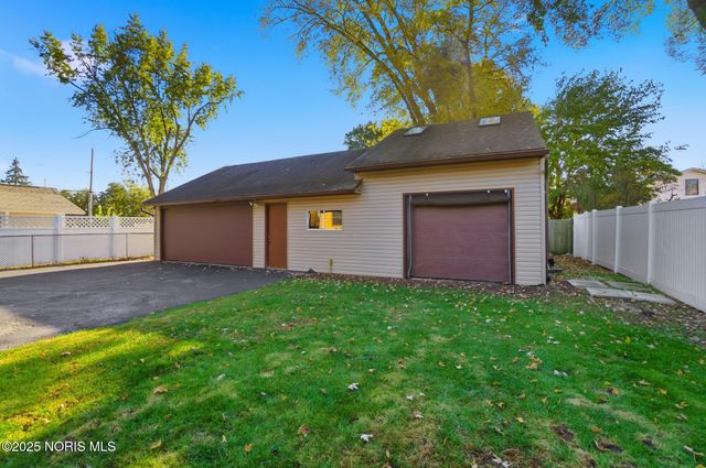 6641 Convent Boulevard, Sylvania, OH 43560