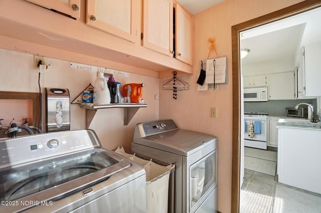 6641 Convent Boulevard, Sylvania, OH 43560