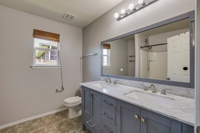 9004 Cloudveil Drive, Arlington, TX 76002