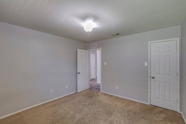 9004 Cloudveil Drive, Arlington, TX 76002