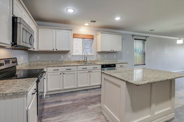 9004 Cloudveil Drive, Arlington, TX 76002