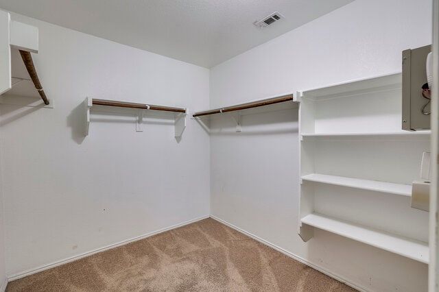 9004 Cloudveil Drive, Arlington, TX 76002